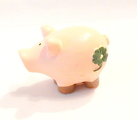 Glücksschwein in der Geschenktüte mit Kleeblatt - Heute schon Glücks-Schwein gehabt?